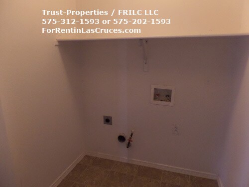 Building Photo - Spacious 4/2 close to WSMR and NASA