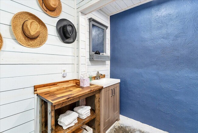 Building Photo - 2796 Camp Easter Rd