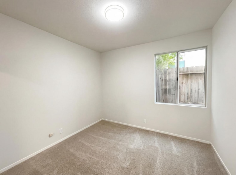 Building Photo - 108 Austin Dr