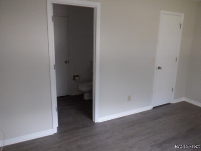 Building Photo - 4441 S World Way
