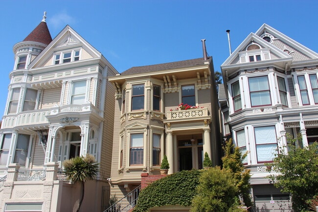 BUIDING FRONT - 1282 Guerrero St