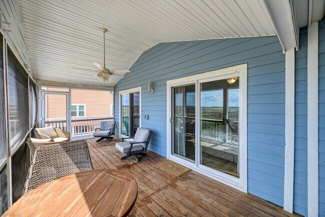 Building Photo - My Happy Place 2.0 @ 231 Port Dr