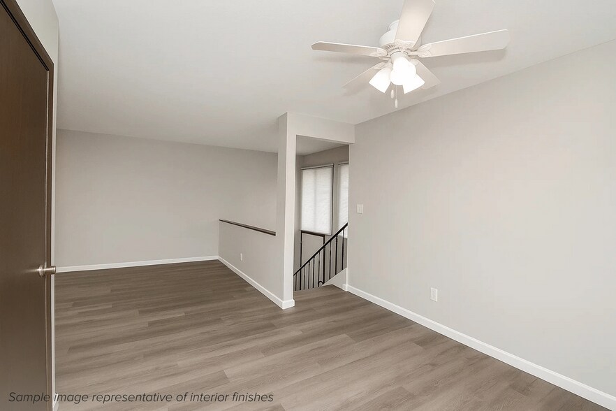 Interior Photo - 1601 N Hershey Rd