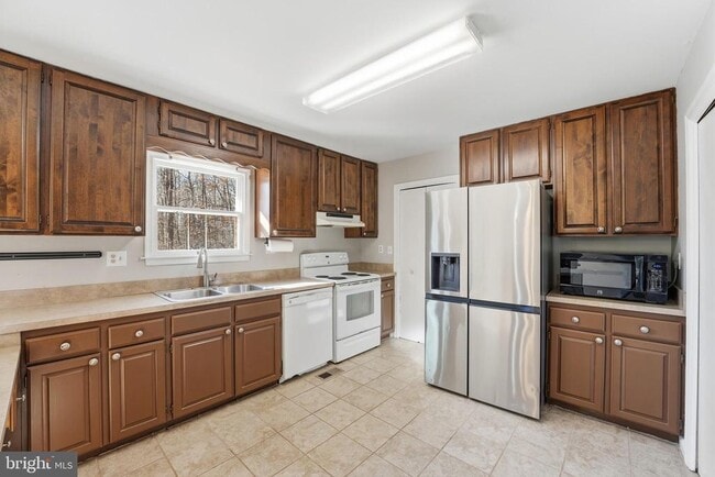 Building Photo - 4431 Ringwood Rd