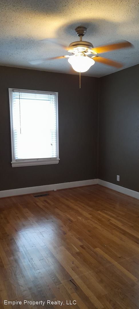 Building Photo - 2 br, 1 bath House - 141 Alden Ave.