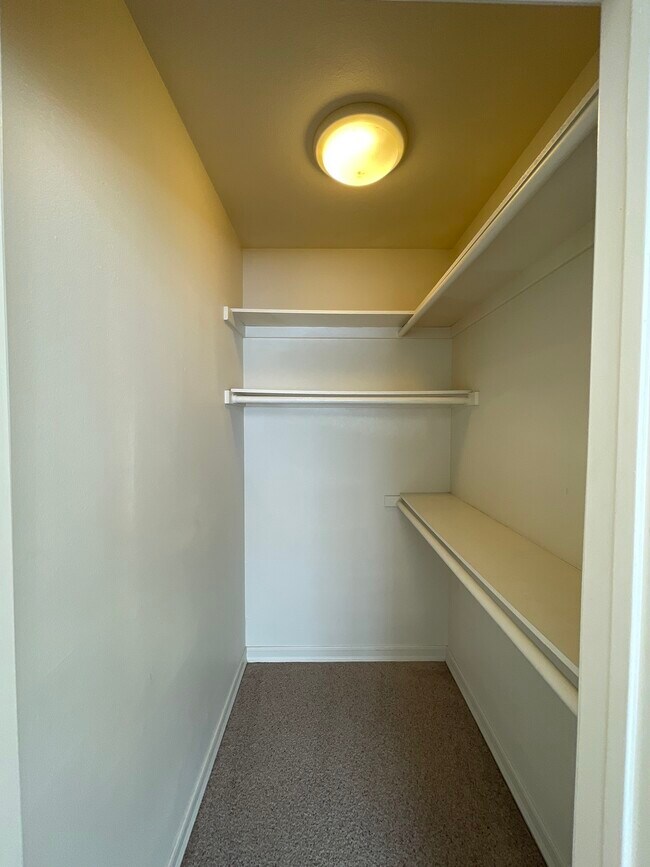 Building Photo - 430 Olive Street