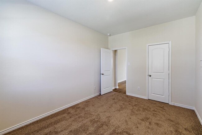 Building Photo - 331 Liberty Meadows Dr