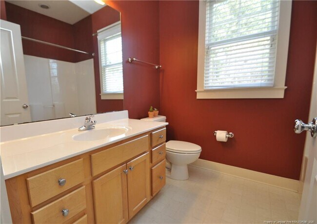 Building Photo - 1164 Trentini Ave