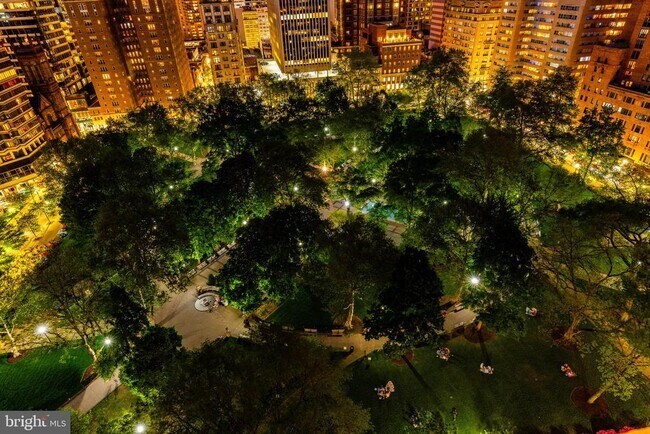 Building Photo - 1830 Rittenhouse Square