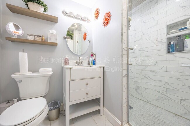 Building Photo - 4 Trotwood Dr