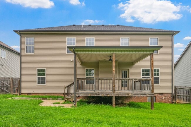 Building Photo - Pet Friendly Four Bedroom!