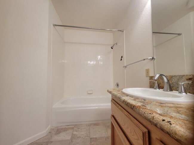 Building Photo - NICE TWO STORY ROCKLIN HOME WITH LARGE BONUS ROOM UPSTAIRS NEXT TO TWIN OAKS PARK & SCHOOLS!