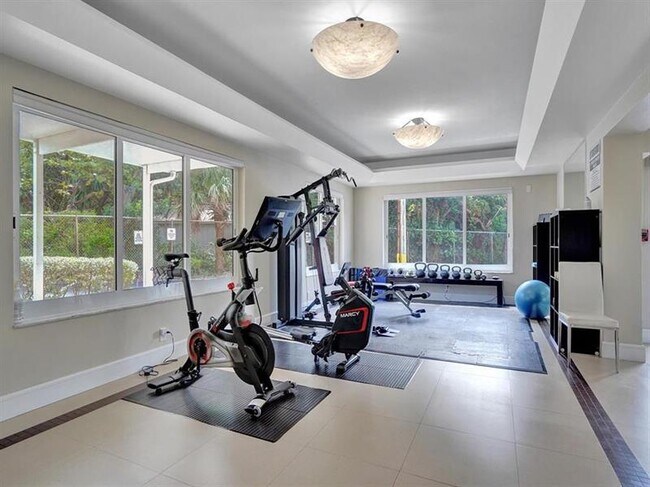 Building Photo - 1151 N Fort Lauderdale Beach Blvd