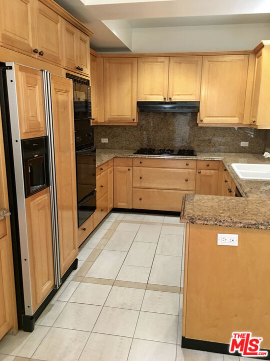 Building Photo - 12222 Wilshire Blvd