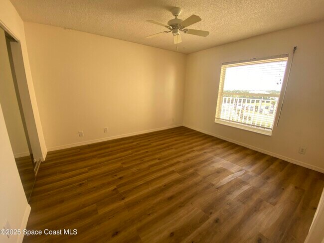 Building Photo - 2225 Jimmy Buffett Mem Hwy