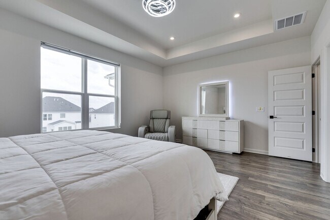 Building Photo - 945 Pleasant Ridge Run