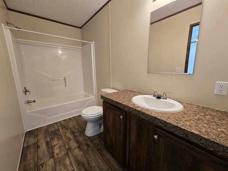 Building Photo - 709 N Collins Fwy