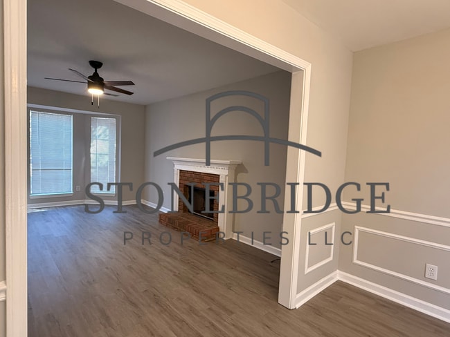 Building Photo - 3 bed, 2.5 bath home in Helena