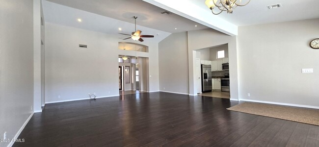 Building Photo - 4117 W Menadota Dr