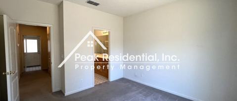 Building Photo - 1205 Albrighton Dr