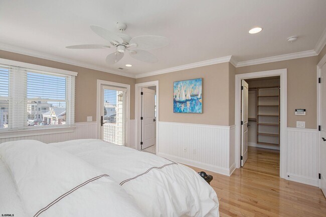 Building Photo - 7611 Ventnor Ave