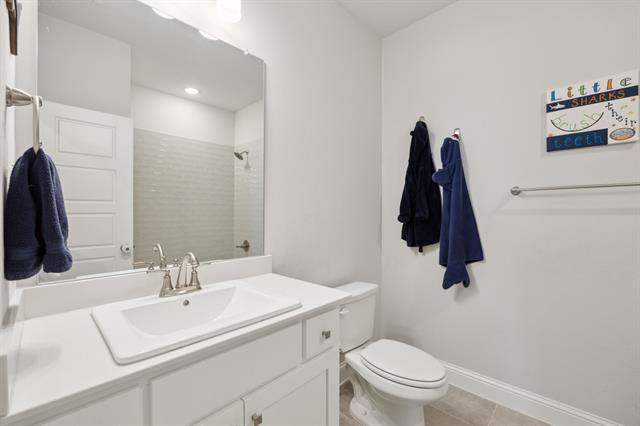 Building Photo - 1124 Macgregor Ln