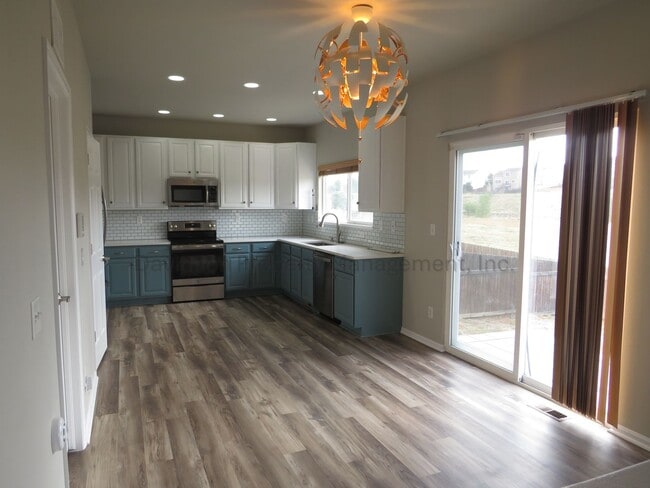 Building Photo - Gorgeous 3 Bedroom House in Eastern Colorado Springs