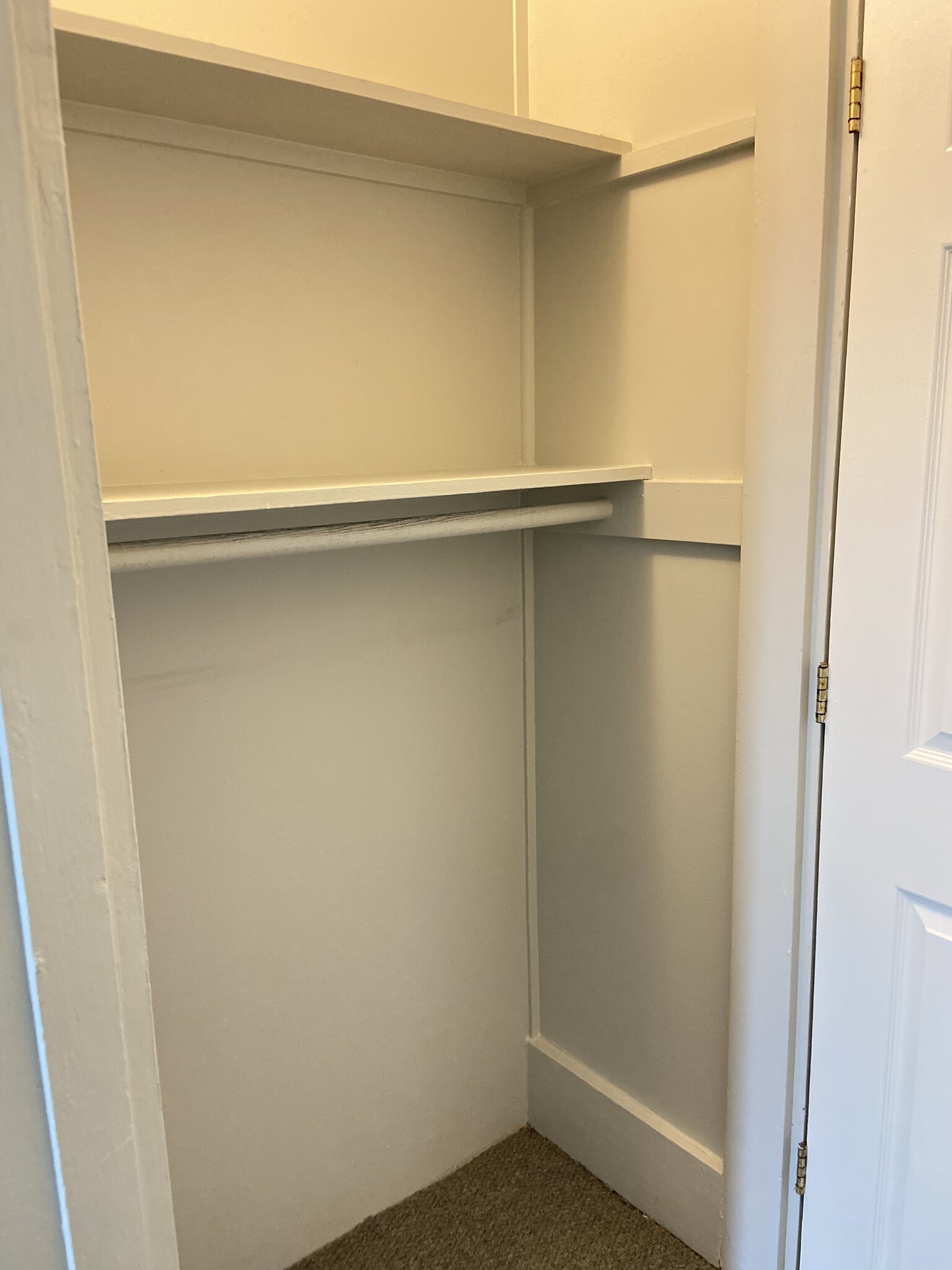 Closet #2 - 603 McCarthy St