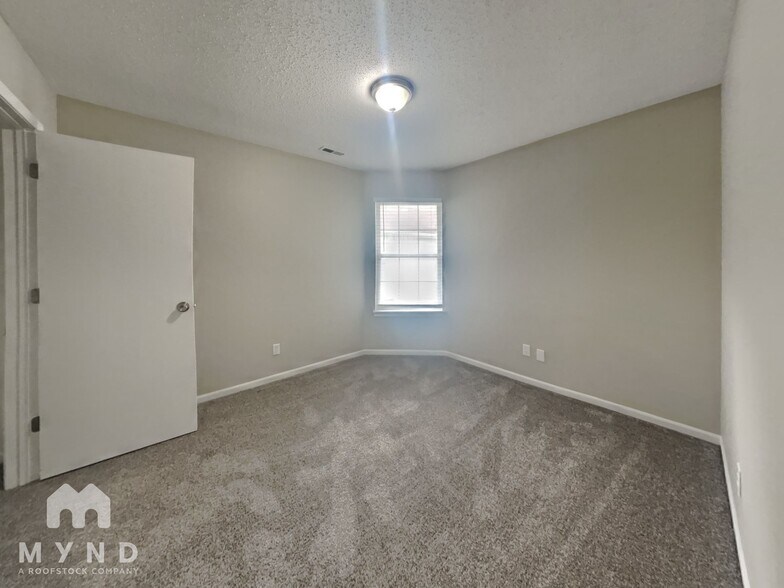 Building Photo - 5126 Sandy Forge Dr