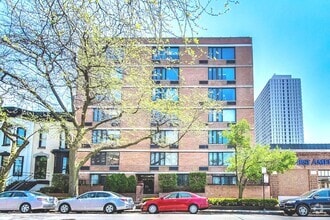 Building Photo - 2007 N Sedgwick St
