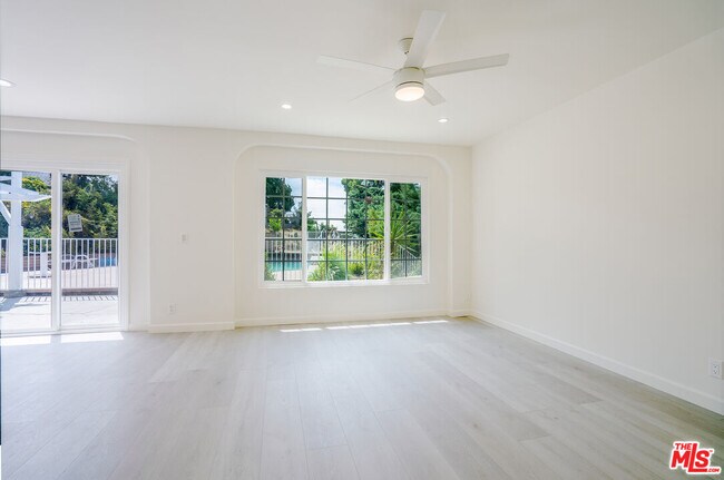 Building Photo - 17440 Fraser Pl