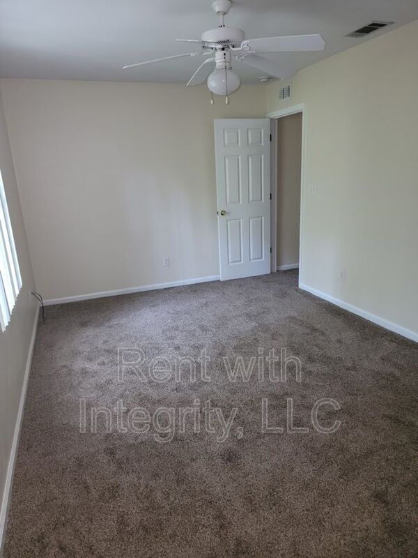 Building Photo - 1350 Castelnau Ct