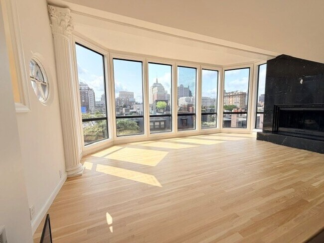 Building Photo - 111 Beacon St