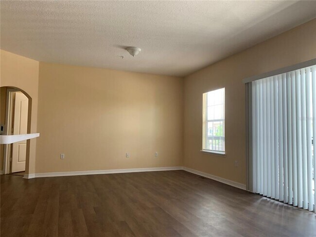 Building Photo - 1555 Scarlet Oak Loop