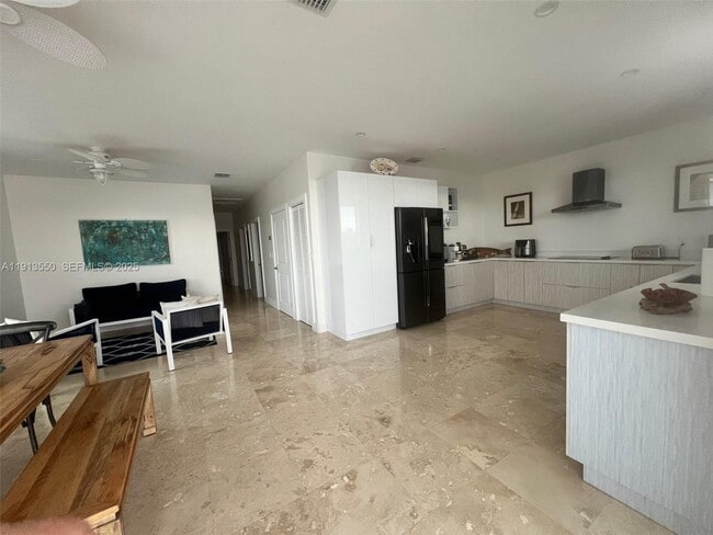 Building Photo - 4 Pelican Rd