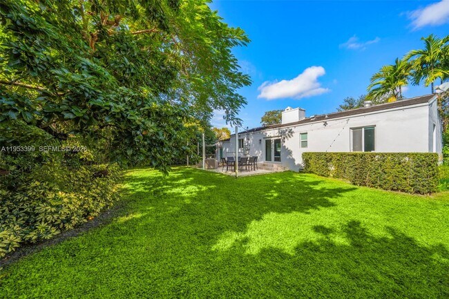 Building Photo - 166 NW 100th Terrace