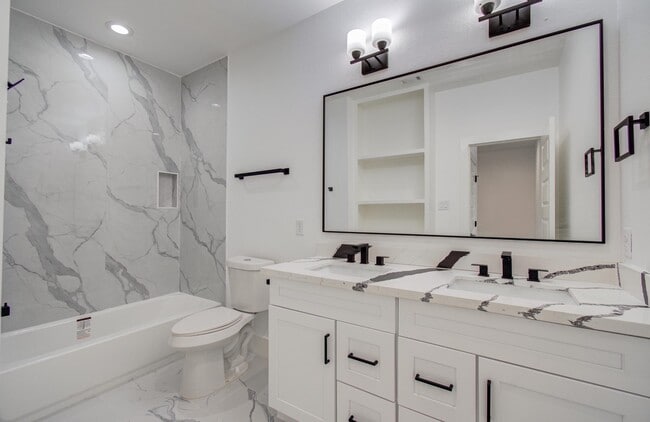 Building Photo - 6531 Rosemary Ln