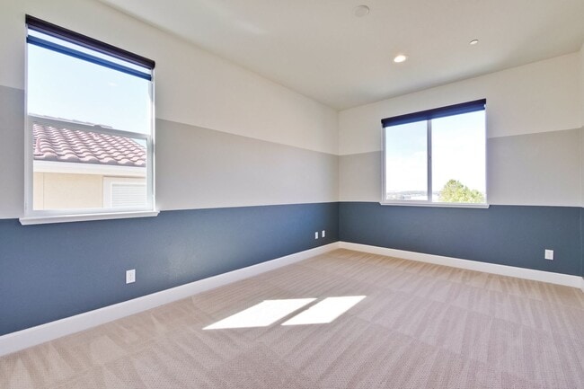 Building Photo - Gorgeous and Very Spacious Home - 3BR 2.5 BA in  San Jose - This is a MUST SEE!!!