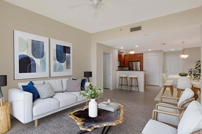 Building Photo - 801 S Olive Ave