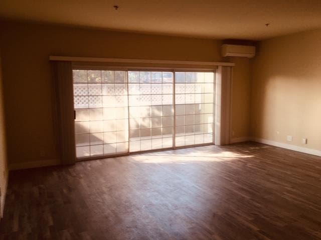 Building Photo - 1047 El Camino Real