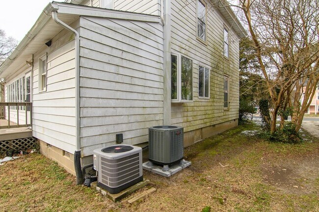 Building Photo - 26 North St