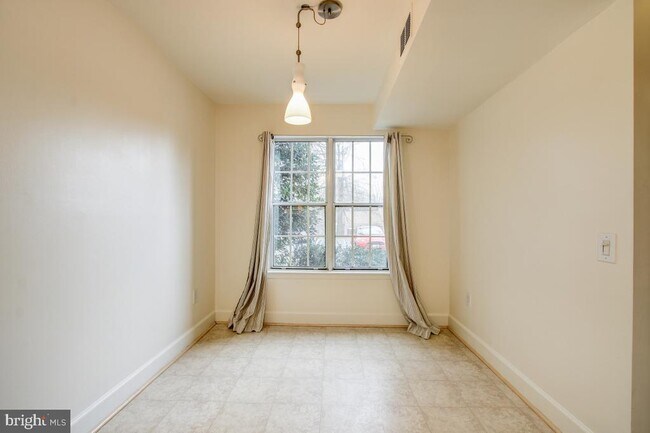 Building Photo - 20212 Shipley Terrace