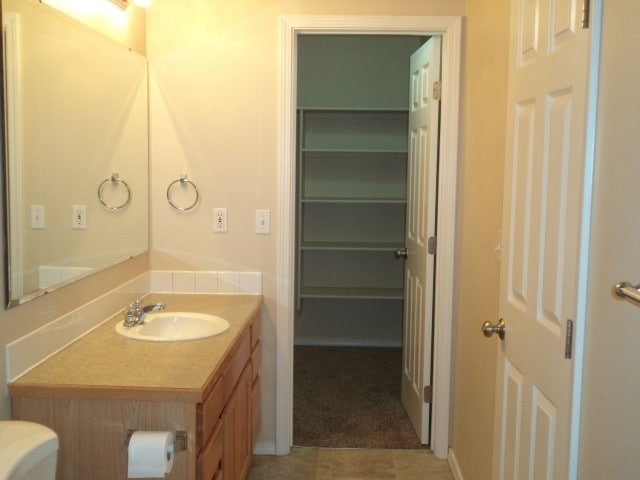 Building Photo - 4157 W Dover Dr