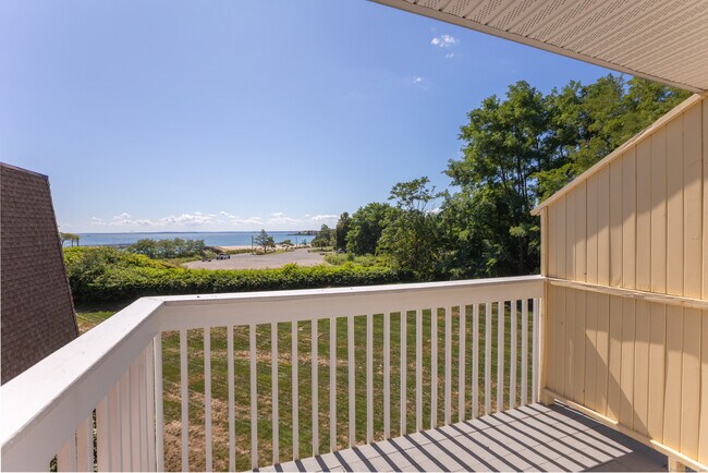 Building Photo - 61 Seaview Ave