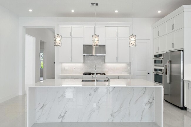 Building Photo - 9516 St Germain Dr