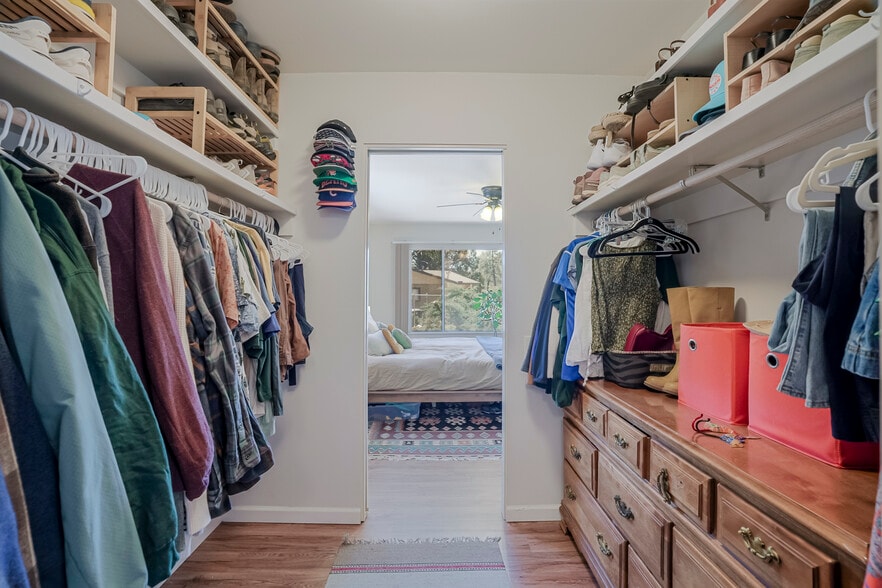 Building Photo - 1786 Autumn Dr