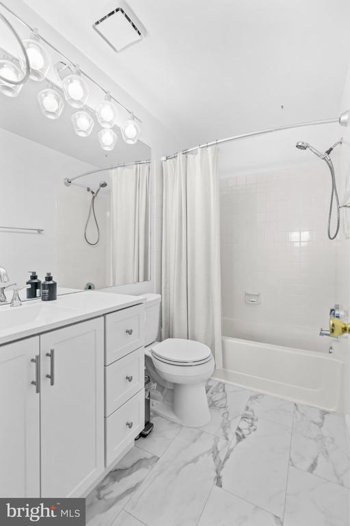 Building Photo - 1130 Huntmaster Terrace NE