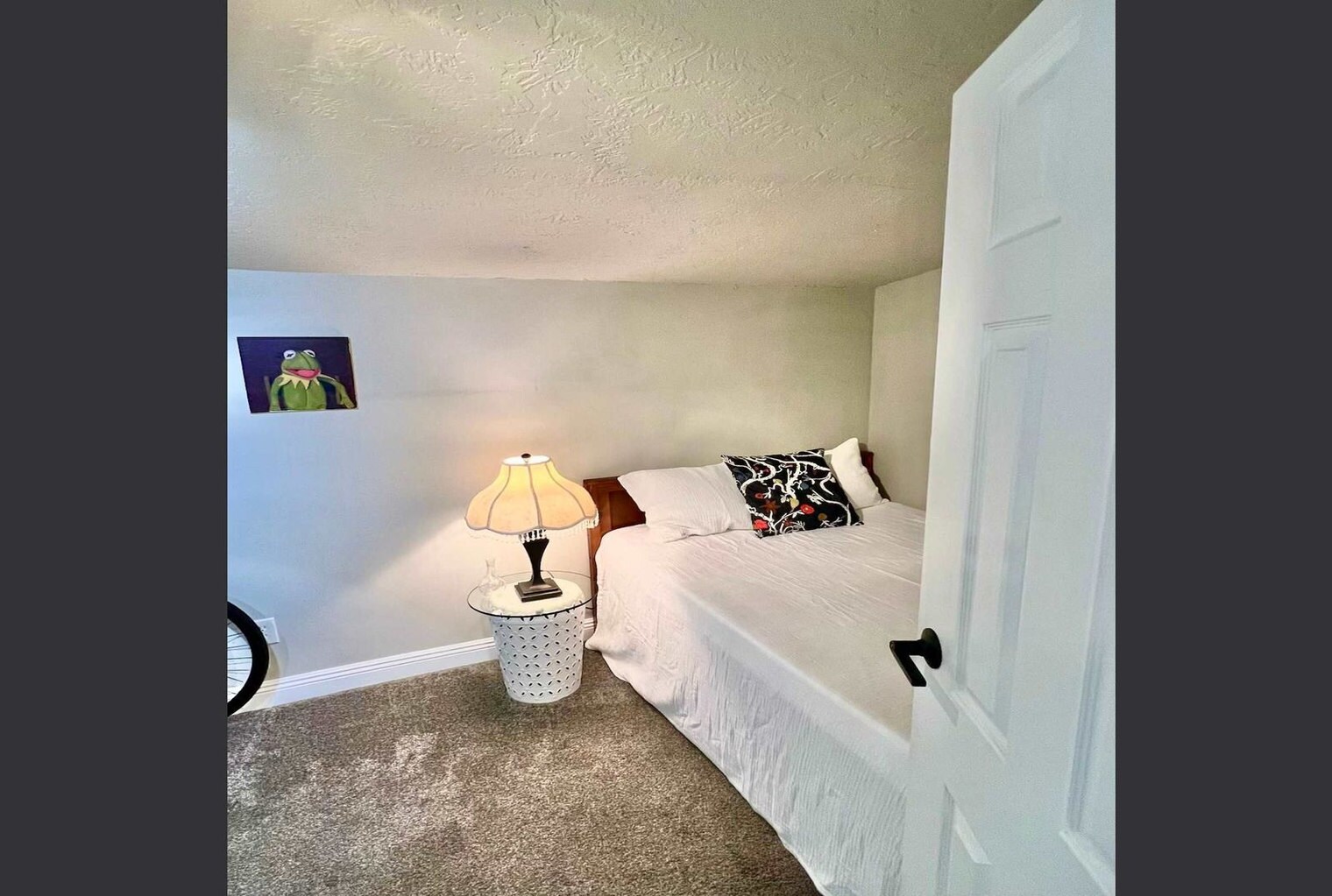 Building Photo - 437 N 700 W