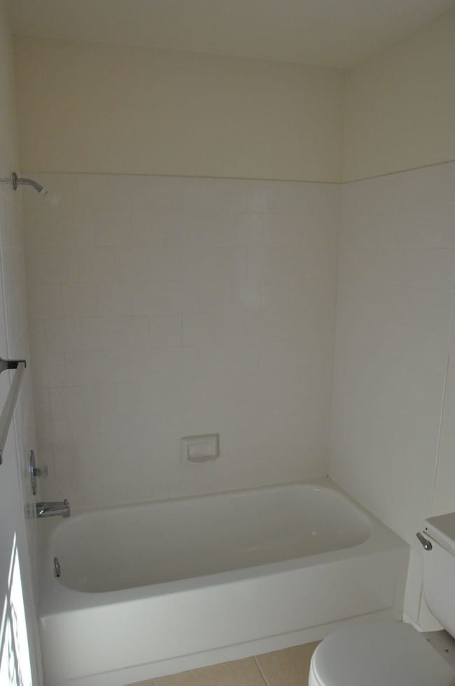 Building Photo - 3332 Mariner Bay St