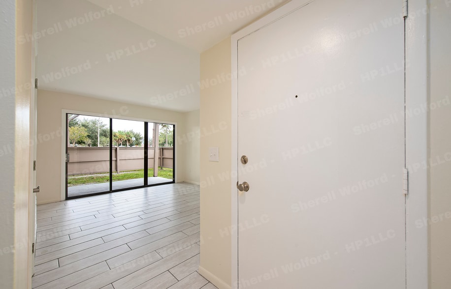 Building Photo - 5739 Peregrine Ave